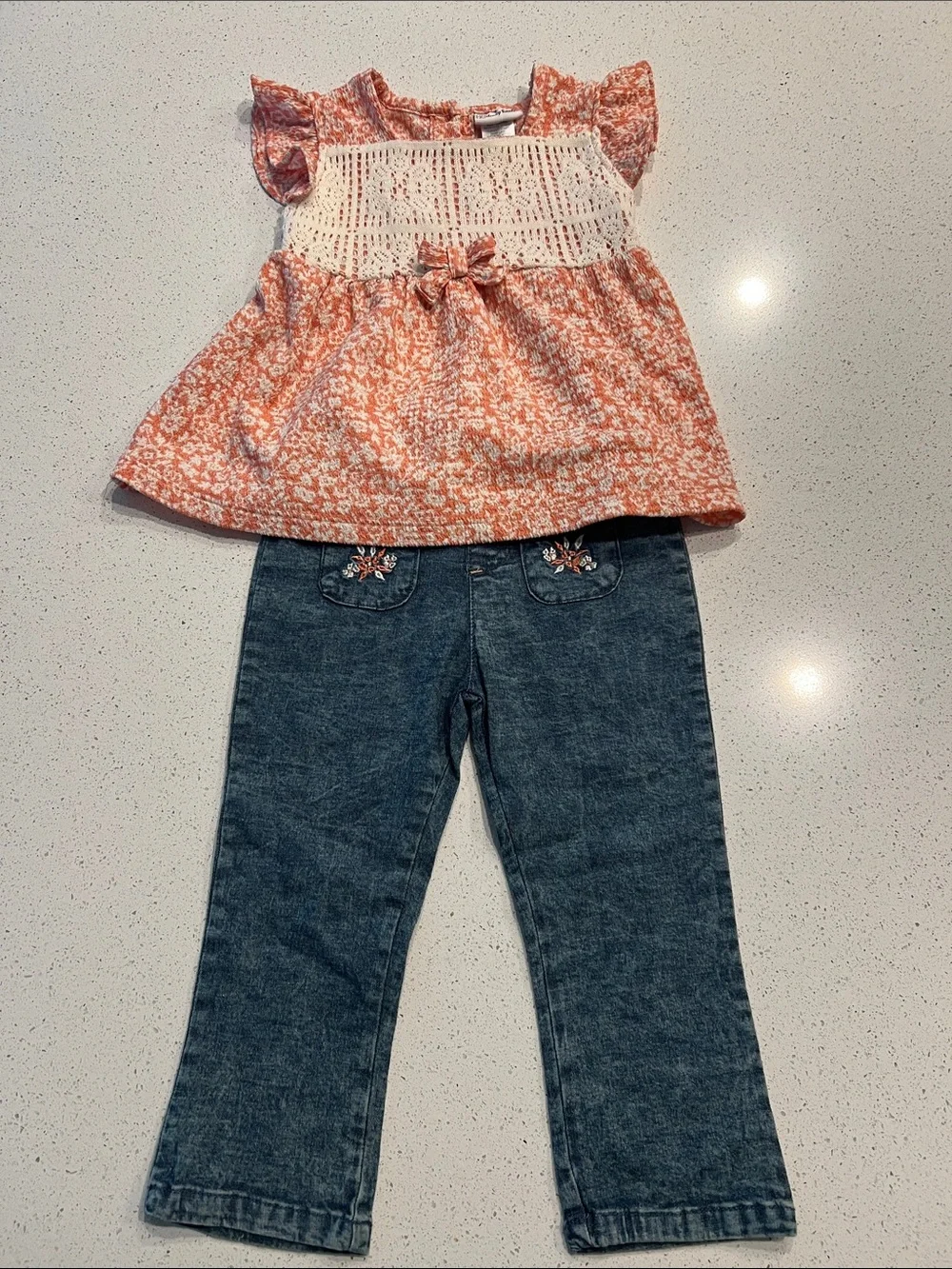 Daisy Fuentes lightweight crochet